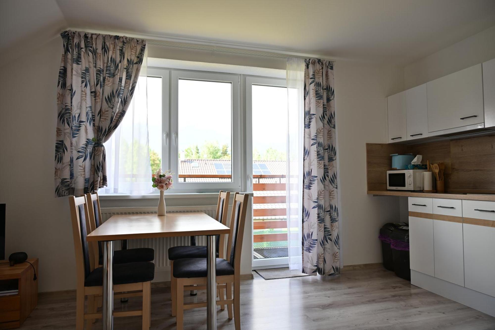 Apartmany Zara Nová Lesná エクステリア 写真