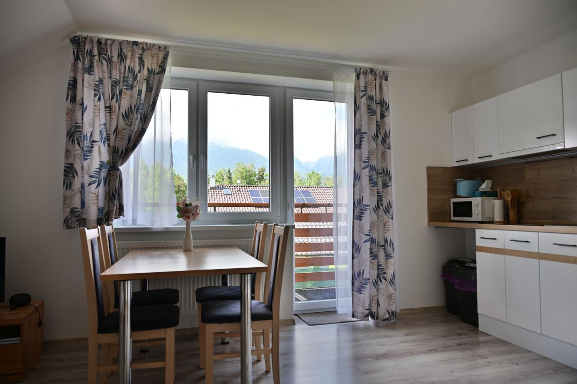 Apartmany Zara Nová Lesná エクステリア 写真